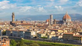 Caro vacanze, prezzi alle stelle: aumenti fino al 53% per gli hotel