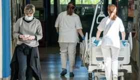 Allarme infermieri, l’idea del ministro: rinforzi dall’India