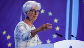 Lagarde incolpa le imprese e annuncia nuovi rialzi dei tassi a luglio