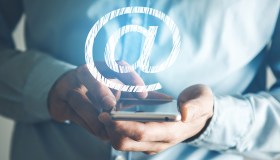 PEC, dal 2024 diventa REM per comunicare con tutta l’Europa: cosa cambia