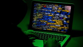 Attenzione alla nuova truffa social: in cosa consiste e come difendersi