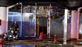 Aeroporto bloccato, voli sospesi a luglio: soluzione d’emergenza