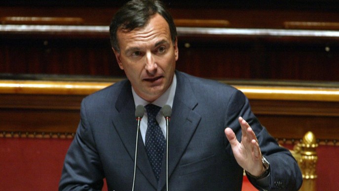 Il ricordo politico di Franco Frattini: quando la destra è omaggiata dalla sinistra