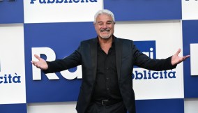 Palinsesto Rai programmi fiction pino insegno