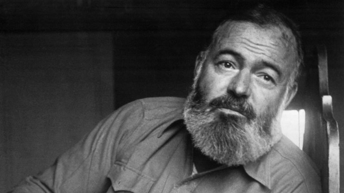 Il pensiero tormentato di Ernest Hemingway: la fusione di guerra e amore