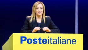 Poste, tante offerte di lavoro con contratto indeterminato