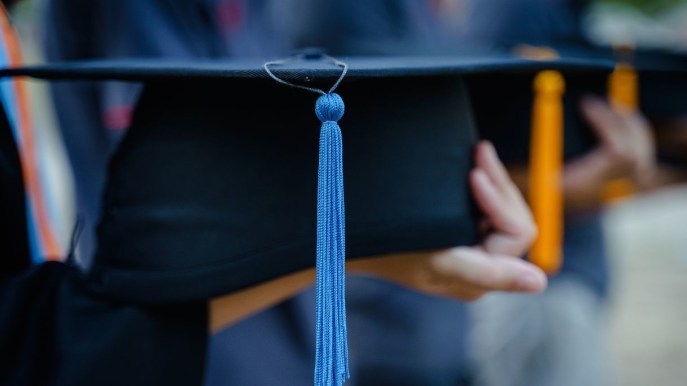 Borsa di studio per migliore tesi di laurea sul lavoro: come richiederla e a chi spetta