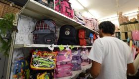 Rientro a scuola da stangata: è caro-libri, quanto si spende