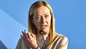 Dietrofront Meloni, ecco come cambia la sanatoria sugli scontrini