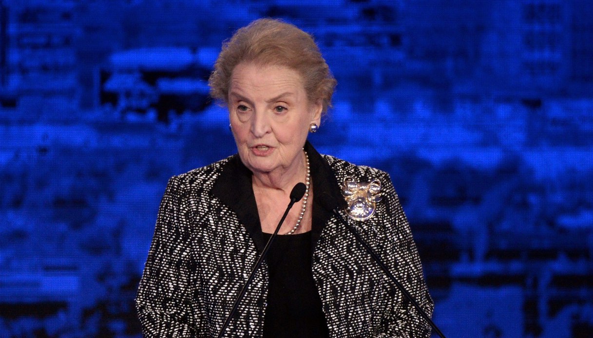 Madeleine Albright e il concetto di diplomazia umanitaria
