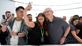 Apple, ecco i nuovi iPhone 15 e Watch: la sorpresa è il prezzo