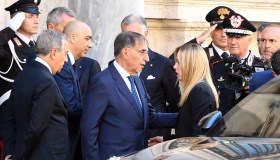 Meloni trema: il complotto del governo tecnico. Si torna al voto?