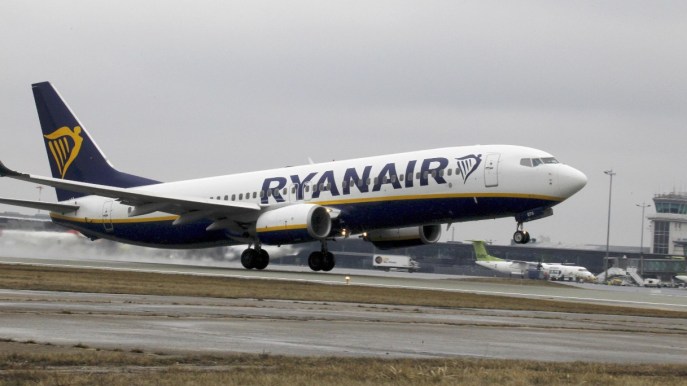 Dl anti rincari, Ryanair stupisce tutti tagliando 10 rotte
