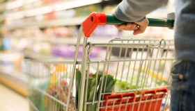 PIL acquisito 2024, mini revisione al rialzo. Ma i consumi soffrono