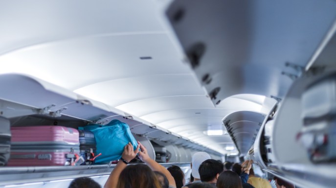 Rivoluzione in volo, il bagaglio a mano diventa gratis
