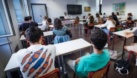 Concorsi scuola, Valditara introduce le “quote blu”