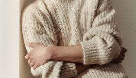 L’avvolgente collezione Cocooning scalda l’inverno firmato Loro Piana