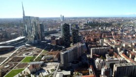 Gli italiani lasciano le grandi città: dove cercano casa