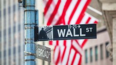Davvero le grandi multinazionali stanno abbandonando Wall Street?