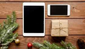 Per Natale regala tecnologia sostenibile: dagli smartphone ai pc, scopri il ricondizionato