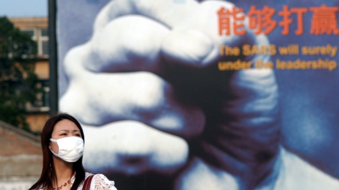 Polmonite in Cina, come si manifesta: i sintomi spia