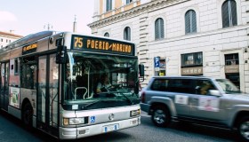 Maxi sciopero dei trasporti, l’Italia si ferma il 27 novembre: orari e servizi coinvolti