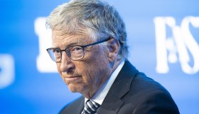 La nuova profezia di Bill Gates: cosa ci succederà tra 5 anni
