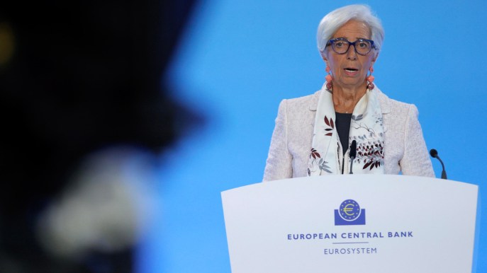 Lagarde ci dice di stare attenti: “Potremmo alzare ancora i tassi”