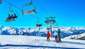 Caro-neve, aumenti record: quanto costano skipass e settimana bianca