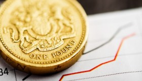 Bank of England come la Fed: tassi invariati e crescita zero fino al 2025