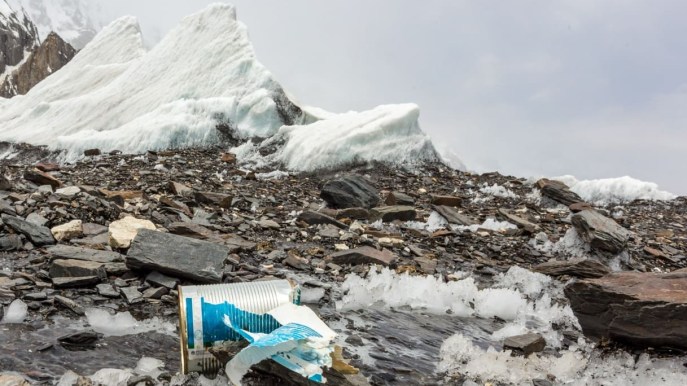 Sulle Alpi montagne di rifiuti minacciano l’ecosistema