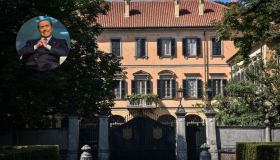 Il patrimonio immobiliare di Berlusconi in vendita: quanto guadagneranno gli eredi