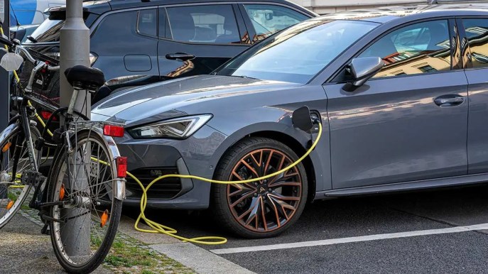 Auto elettriche in leasing a 75 euro al mese: come averle nel 2024