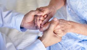 Suicidio assistito con il Servizio sanitario nazionale per la prima volta in Italia