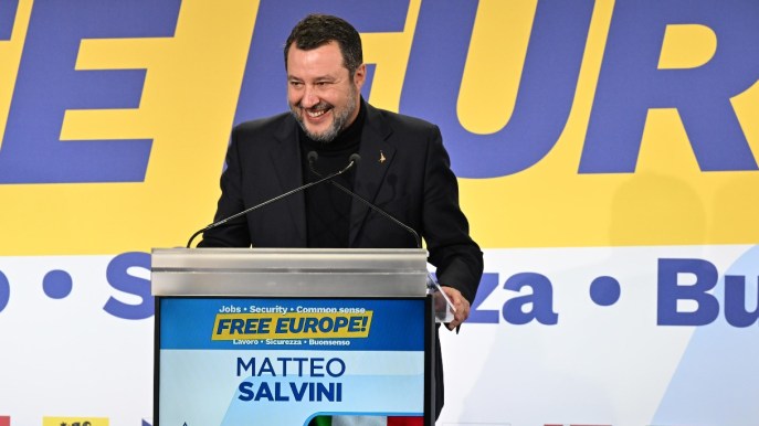 Salvini riunisce i sovranisti a Firenze: “Europa occupata da abusivi”