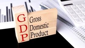 L’Istat rivede al rialzo il PIL: piccola luce ma consumi ristagnano