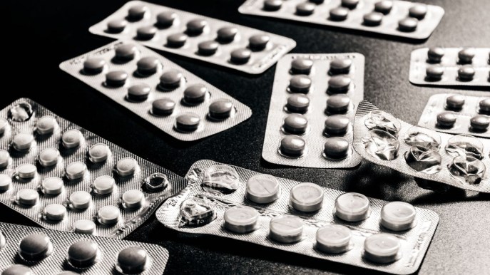 Mancano centinaia di farmaci, quali medicine non si trovano: i motivi