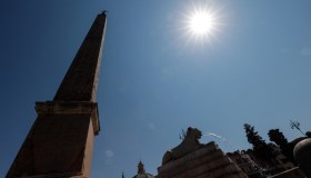 Meteo, ritorna l’anticiclone africano: atteso caldo anomalo con 20 gradi al Sud