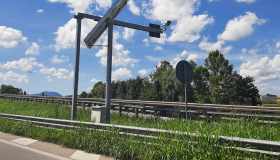 Autovelox distrutti tra Lombardia e Veneto: il fenomeno “Fleximan”