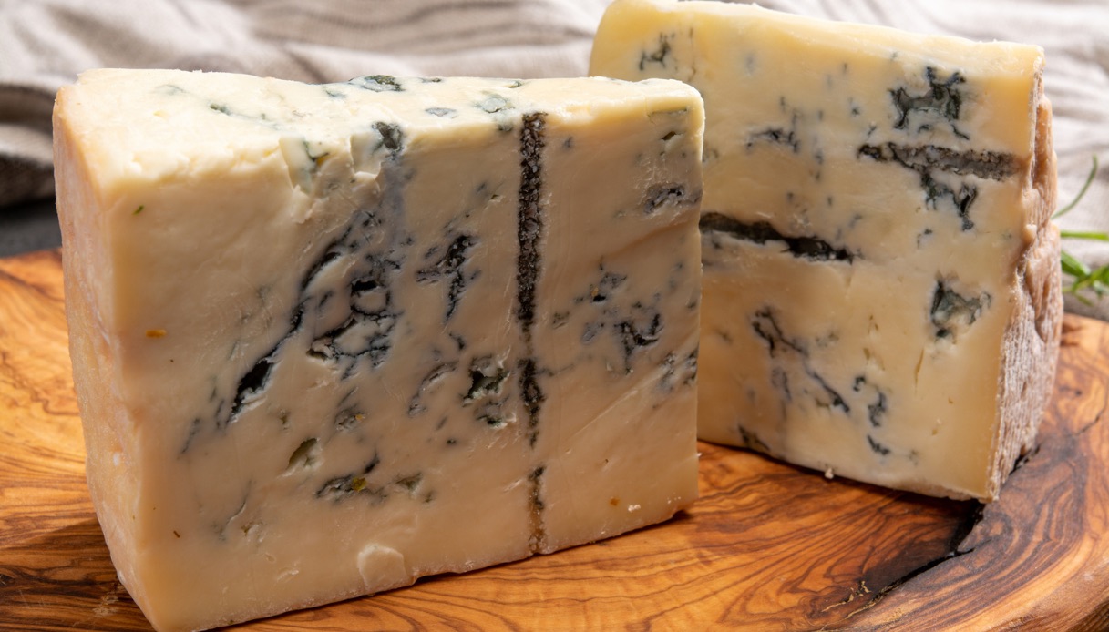 Gorgonzola DOP ritirato dai supermercati, pericolo listeria: coinvolti diversi marchi