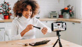 Influencer e pubblicità, non solo Chiara Ferragni: scatta l’indagine Ue