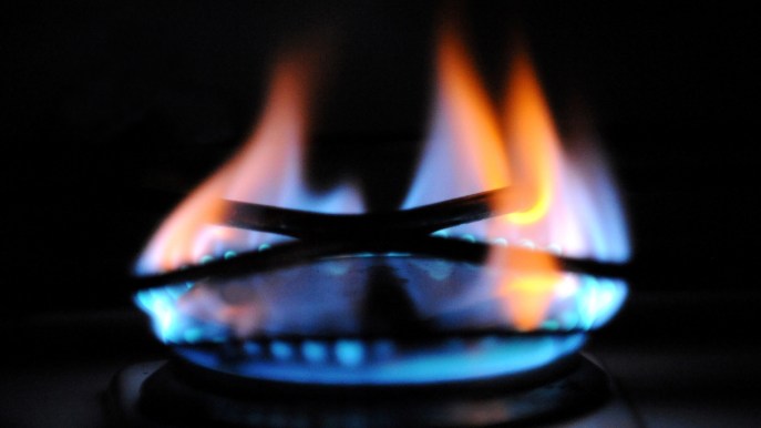 Bollette gas, aumenti del 6,9% per il mercato tutelato a gennaio: cosa conviene ora