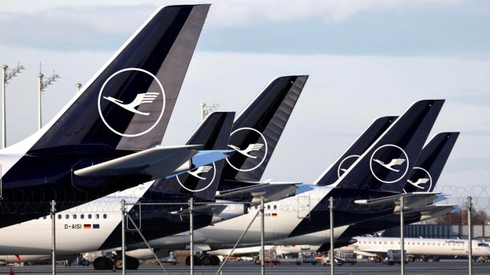 Lufthansa, sciopero del personale di terra martedì 20 febbraio: gli aeroporti colpiti
