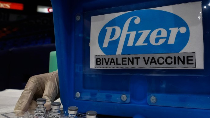 Vaccini Covid sprecati, in Italia 150 milioni di dosi di troppo: l’inchiesta di Report