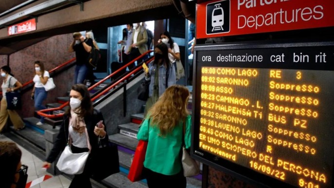 Sciopero treni lunedì 12 febbraio: da Trenitalia a Italo, orari e modalità