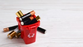 Batterie, dal 18 febbraio in vigore nuovo regolamento Ue: tutte le novità