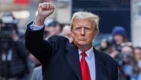 Debutto col botto a Wall Street del social network Truth di Donald Trump, che guadagna oltre 5 miliardi