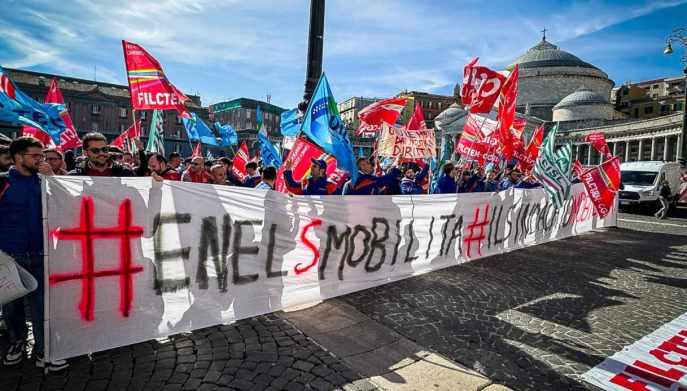 Lavoratori Enel in sciopero a Napoli