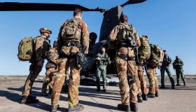 Leva militare obbligatoria, quanto ci costerebbe: in Italia non è abolita