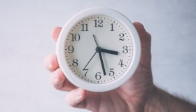 Ora legale 2024, quando e come cambiare le lancette dell’orologio